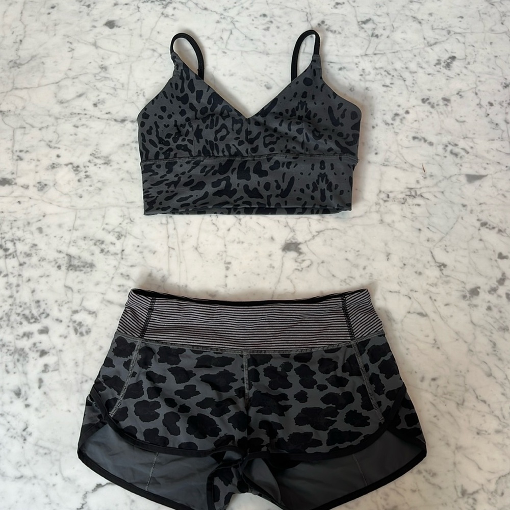 Lululemon 🍋 Rare Pattern Speed Shorts with Bra